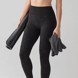 NWT Lululemon Free to Flow 7/8 Tights *Fleck